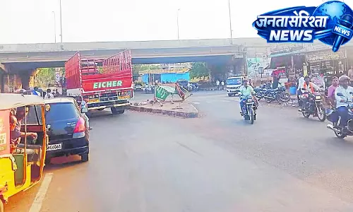 Humnabad : मन्नाखेली क्रॉस, सुविधाओं से वंचित Humnabad : मन्नाखेली क्रॉस, सुविधाओं से वंचित