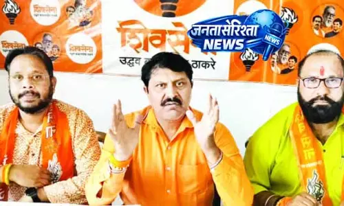 शिवसेना ने J&K को राज्य का दर्जा बहाल करने की मांग की शिवसेना ने J&K को राज्य का दर्जा बहाल करने की मांग की