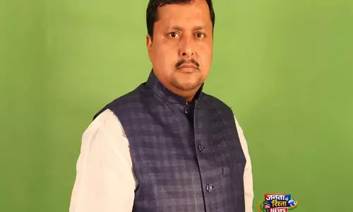 तमिलनाडु चुनाव: भाजपा के नितिन नबीन ने तंजावुर में NDA नेताओं से की मुलाकात तमिलनाडु चुनाव: भाजपा के नितिन नबीन ने तंजावुर में NDA नेताओं से की मुलाकात