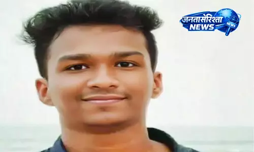 कन्नूर में BDS छात्र की मौत पर विरोध तेज, संगठनों ने कार्रवाई की मांग उठाई कन्नूर में BDS छात्र की मौत पर विरोध तेज, संगठनों ने कार्रवाई की मांग उठाई