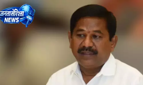 Nellore दौरे से पहले सियासत गरमाई, मंत्री डोला स्वामी ने जगन मोहन रेड्डी पर उठाए सवाल Nellore दौरे से पहले सियासत गरमाई, मंत्री डोला स्वामी ने जगन मोहन रेड्डी पर उठाए सवाल