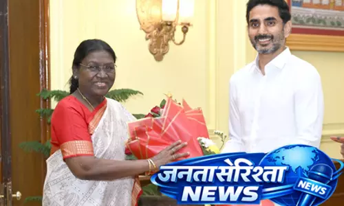 विधेयक को मंजूरी देने के लिए आंध्र प्रदेश के नेताओं ने राष्ट्रपति से की मुलाकात, दिया धन्यवाद विधेयक को मंजूरी देने के लिए आंध्र प्रदेश के नेताओं ने राष्ट्रपति से की मुलाकात, दिया धन्यवाद