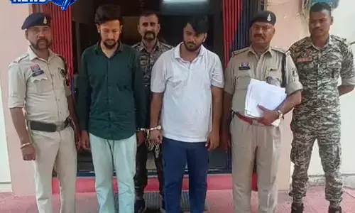 CG BREAKING: बस स्टैंड के पास हेरोइन सप्लाई करते दो आरोपी गिरफ्तार