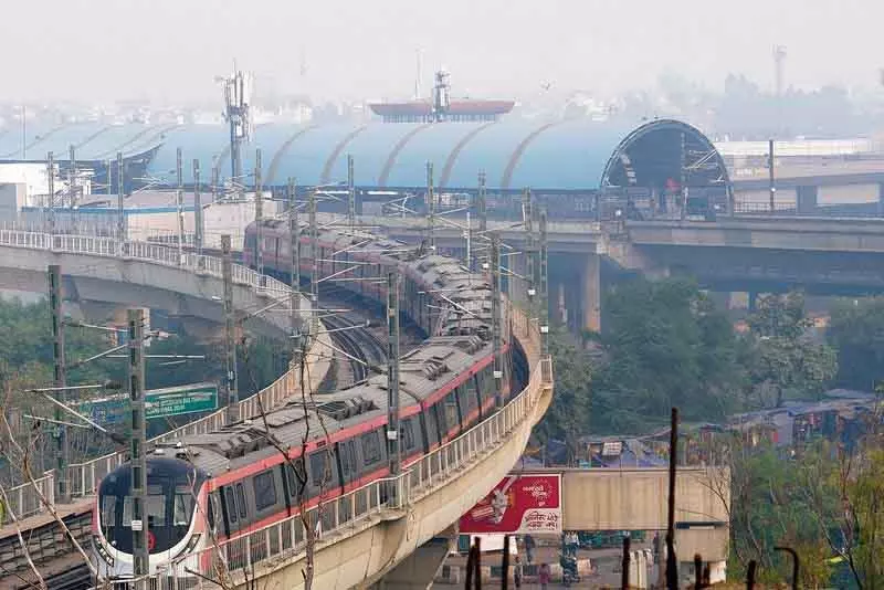 Gurugram में इफको चौक और गुरु द्रोणाचार्य पर मल्टी-लेवल पार्किंग की सुविधा Gurugram में इफको चौक और गुरु द्रोणाचार्य पर मल्टी-लेवल पार्किंग की सुविधा