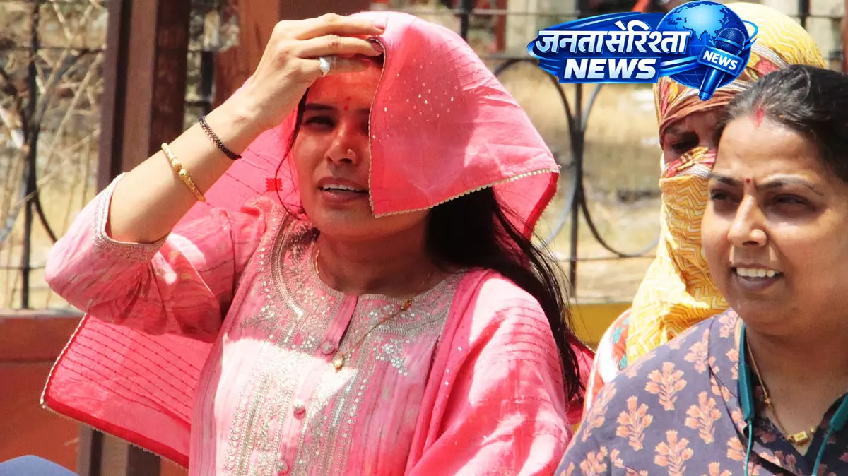 MP : सूरज की तपिश जारी, तापमान 40°C के पार MP : सूरज की तपिश जारी, तापमान 40°C के पार