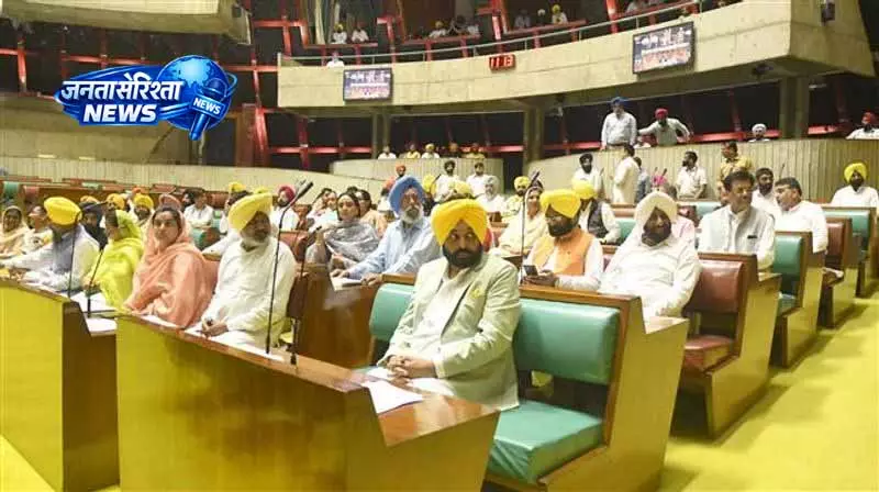 Punjab विधानसभा में बेअदबी विरोधी विधेयक पेश Punjab विधानसभा में बेअदबी विरोधी विधेयक पेश