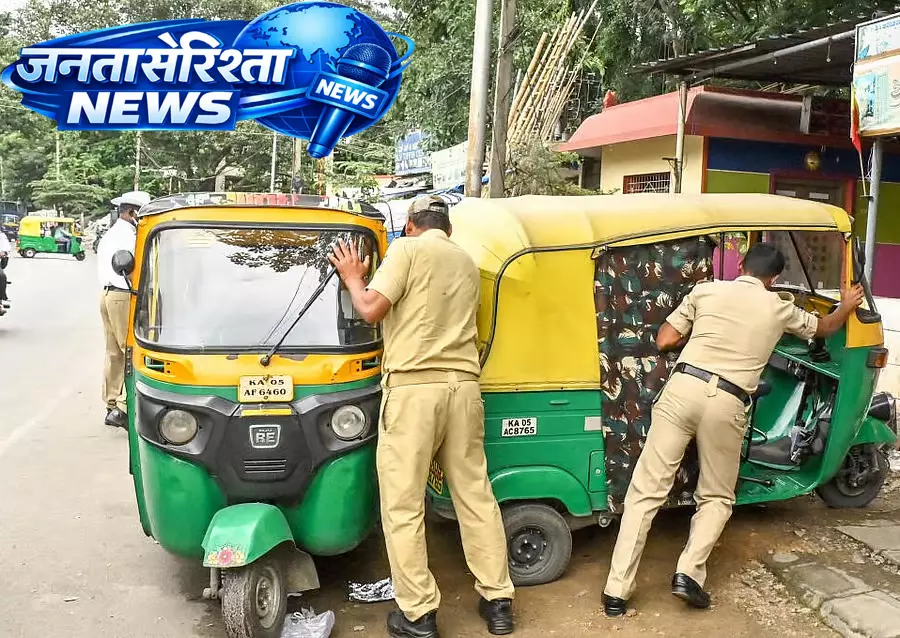 Bengaluru : ट्रैफिक नियम तोड़ने के 19,000 मामले रोज़ाना दर्ज किए गए Bengaluru : ट्रैफिक नियम तोड़ने के 19,000 मामले रोज़ाना दर्ज किए गए