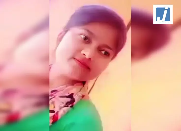 रिश्तों का कत्ल: बेटी का पिता ने रेता गला, भाई ने पकड़े पैर, पुलिस पहुंच चुकी थी रिश्तों का कत्ल: बेटी का पिता ने रेता गला, भाई ने पकड़े पैर, पुलिस पहुंच चुकी थी