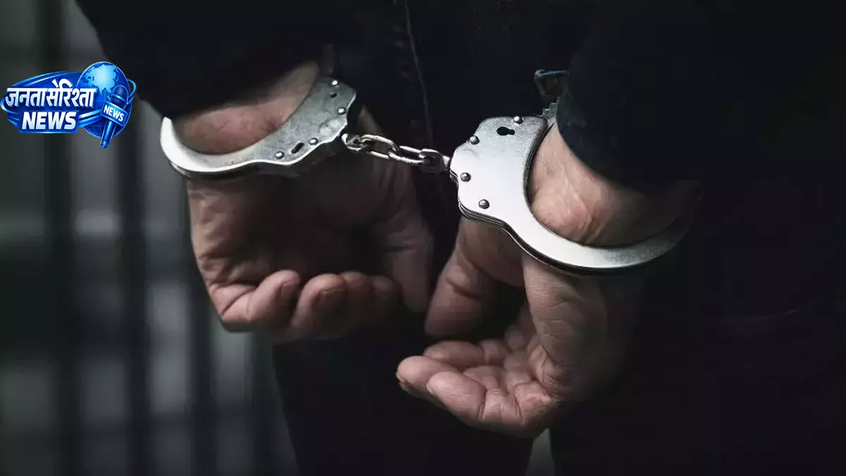 Kalaburagi में घरों में चोरी का आरोपी गिरफ्तार, 8.8 लाख रुपये का सामान बरामद Kalaburagi में घरों में चोरी का आरोपी गिरफ्तार, 8.8 लाख रुपये का सामान बरामद