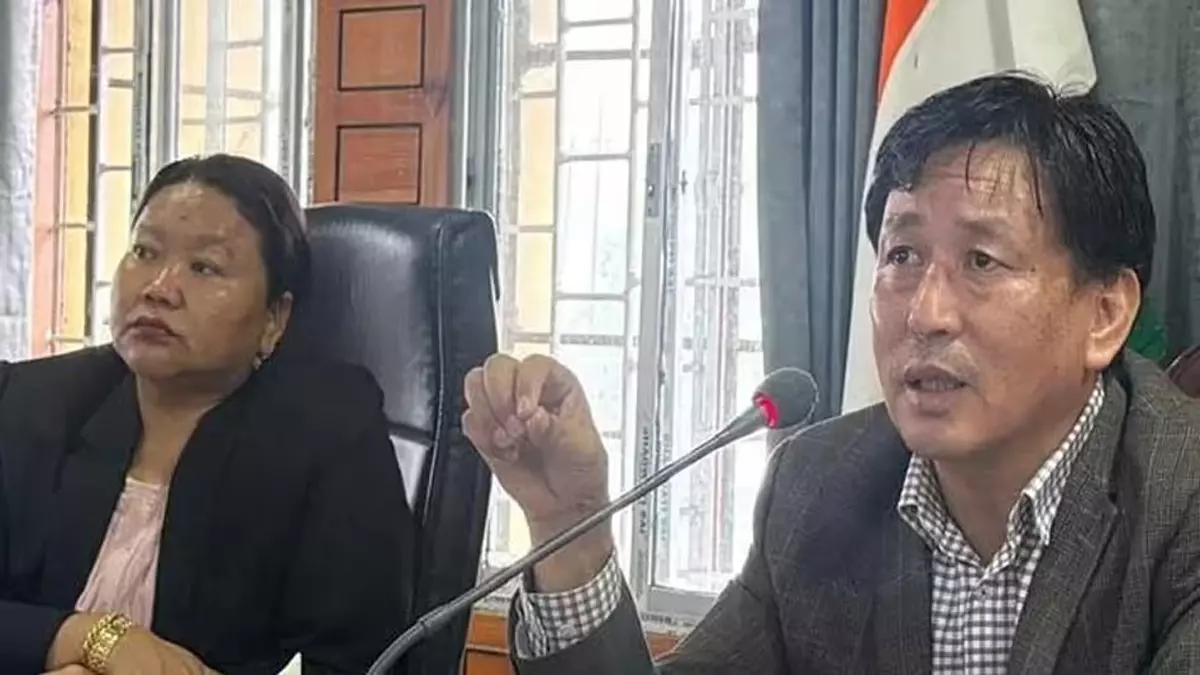 Papum Pare में गवर्नेंस और विकास कार्यों की समीक्षा बैठक Papum Pare में गवर्नेंस और विकास कार्यों की समीक्षा बैठक