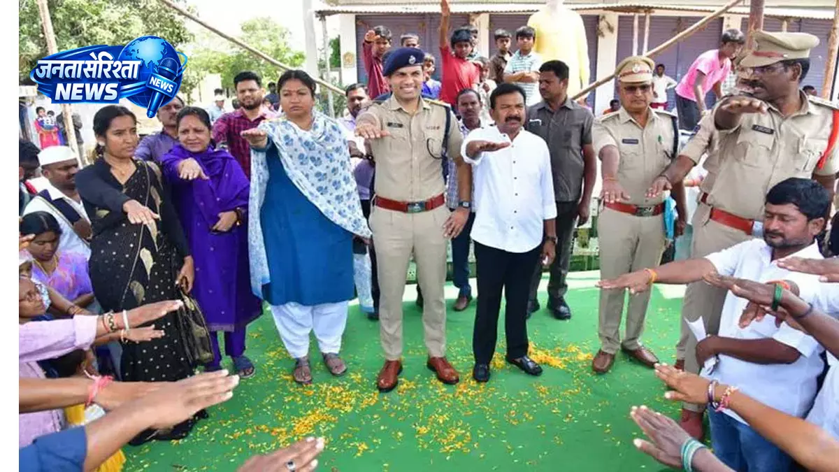 Karimnagar में ‘अराइव अलाइव’ अभियान शुरू, सड़क सुरक्षा पर प्रशासन का जोर Karimnagar में ‘अराइव अलाइव’ अभियान शुरू, सड़क सुरक्षा पर प्रशासन का जोर