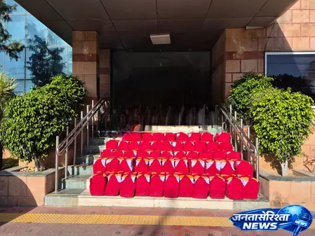 राजस्थान जेएमएम घोटाला: एसीबी ने 10 आरोपियों के खिलाफ चार्जशीट दाखिल की राजस्थान जेएमएम घोटाला: एसीबी ने 10 आरोपियों के खिलाफ चार्जशीट दाखिल की