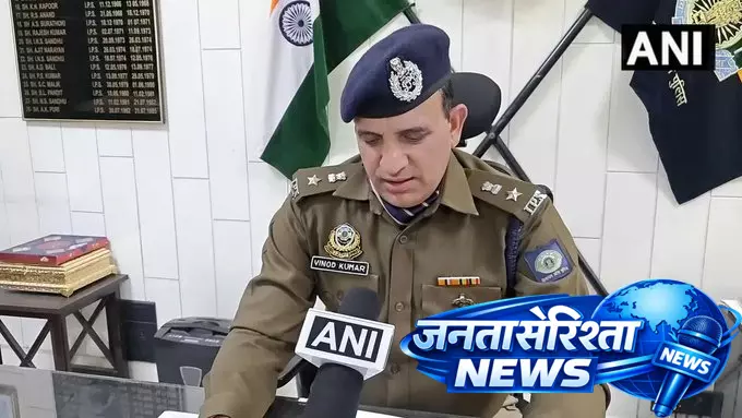 युवती की हत्या का खुलासा, धारदार हथियार से वार; आरोपी विकास गिरफ्तार युवती की हत्या का खुलासा, धारदार हथियार से वार; आरोपी विकास गिरफ्तार