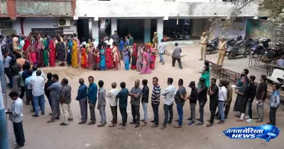 उपचुनाव को लेकर डीजीपी ने की सुरक्षा इंतजामों की समीक्षा, ड्रोन और सीएपीएफ तैनाती पर जोर उपचुनाव को लेकर डीजीपी ने की सुरक्षा इंतजामों की समीक्षा, ड्रोन और सीएपीएफ तैनाती पर जोर