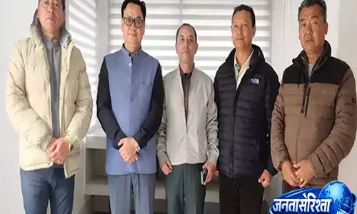 पर्यटन को बढ़ावा देने के लिए लोगों की सोच बदलने की ज़रूरत: Rijiju