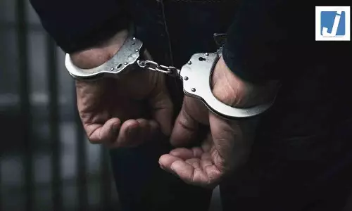 हथियार बंद फर्जी जज गिरफ्तार! साथी भी गया जेल
