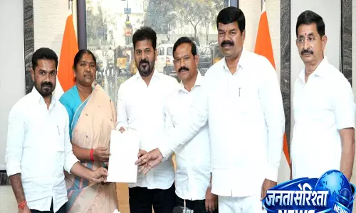 एजेंसी क्षेत्रों के विकास में तेजी लाएंगे: Telangana CM एजेंसी क्षेत्रों के विकास में तेजी लाएंगे: Telangana CM
