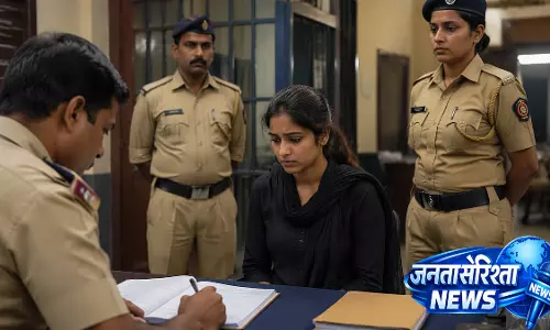 Mumbai : पुलिस कांस्टेबल भर्ती परीक्षा में महिला पर जाली हॉल टिकट का आरोप Mumbai : पुलिस कांस्टेबल भर्ती परीक्षा में महिला पर जाली हॉल टिकट का आरोप
