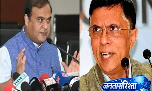 चुनाव में गरमाई राजनीति, ‘गोली चलाओ और भाग जाओ’ टिप्पणी से मचा हंगामा चुनाव में गरमाई राजनीति, ‘गोली चलाओ और भाग जाओ’ टिप्पणी से मचा हंगामा