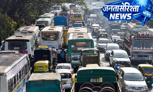 Bengaluru में ट्रैफिक की वजह पैदल चलने वाले लोग हैं: एक बिजनेसमैन ने बताया कारण Bengaluru में ट्रैफिक की वजह पैदल चलने वाले लोग हैं: एक बिजनेसमैन ने बताया कारण