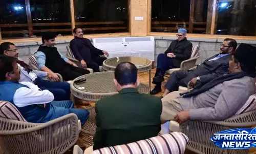 CM ने J&K में मज़बूत पावर इंफ्रास्ट्रक्चर और तेज़ सुधारों पर ज़ोर दिया CM ने J&K में मज़बूत पावर इंफ्रास्ट्रक्चर और तेज़ सुधारों पर ज़ोर दिया