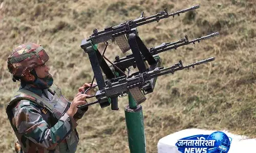 सेना अधिकारी ने Jammu -Kashmir में दुश्मन को मुंहतोड़ जवाब देने की चेतावनी दी