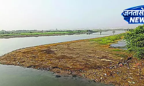 Krishna, मलप्रभा में पानी का लेवल सामान्य से पहले गिरा: लोग चिंतित Krishna, मलप्रभा में पानी का लेवल सामान्य से पहले गिरा: लोग चिंतित