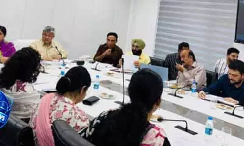 Jammu: परिवहन विभाग की प्रगति पर बैठक आयोजित Jammu: परिवहन विभाग की प्रगति पर बैठक आयोजित