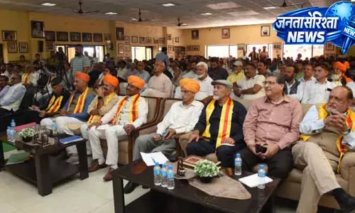 Jammu: कला, संगीत और लोकनृत्य का शानदार प्रदर्शन Jammu: कला, संगीत और लोकनृत्य का शानदार प्रदर्शन