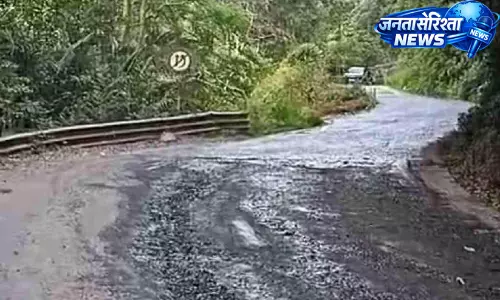 Kottiyoor-अम्बायथोडू-वायनाड को पास-फ्री सड़क बनाने की मांग फिर से तेज हो गई Kottiyoor-अम्बायथोडू-वायनाड को पास-फ्री सड़क बनाने की मांग फिर से तेज हो गई