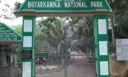 डीएम से Bhitarkanika में अवैध होटलों को गिराने का आग्रह