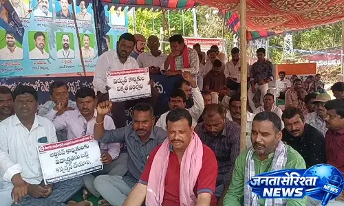 Huzurnagar बिजली कारीगर हड़ताल 7वें दिन भी जारी Huzurnagar बिजली कारीगर हड़ताल 7वें दिन भी जारी