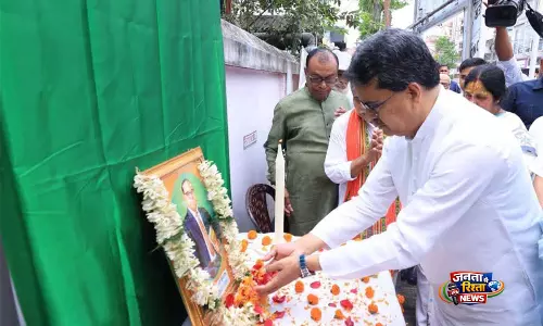 त्रिपुरा के CM माणिक साहा ने बी.आर. अंबेडकर की जयंती पर उन्हें श्रद्धांजलि अर्पित की