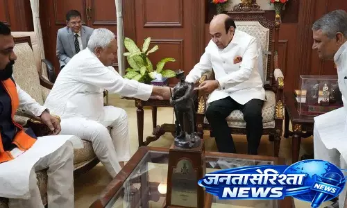 नीतीश कुमार ने बिहार के CM पद से इस्तीफ़ा दिया, उनके उत्तराधिकारी ने अटकलें तेज़ कर दीं नीतीश कुमार ने बिहार के CM पद से इस्तीफ़ा दिया, उनके उत्तराधिकारी ने अटकलें तेज़ कर दीं