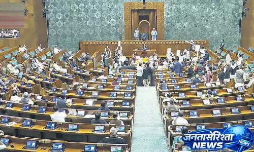 Lok Sabha सीटें 543 से बढ़कर 850 होंगी, महिला आरक्षण आगे Lok Sabha सीटें 543 से बढ़कर 850 होंगी, महिला आरक्षण आगे