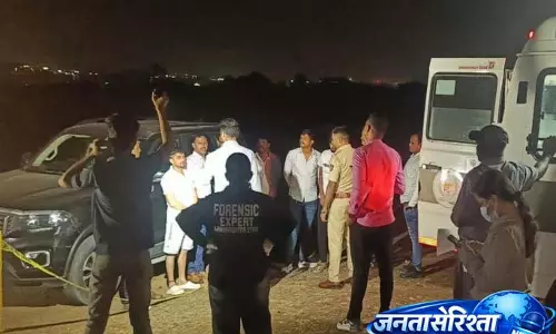 Pune Airport पुलिस ने 27 लाख रुपये की एमडी ड्रग्स के साथ दो लोगों को गिरफ्तार किया Pune Airport पुलिस ने 27 लाख रुपये की एमडी ड्रग्स के साथ दो लोगों को गिरफ्तार किया