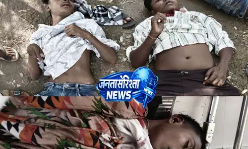 CG: हाईवे पर दर्दनाक हादसा, बाइक सवार तीन युवकों की मौत