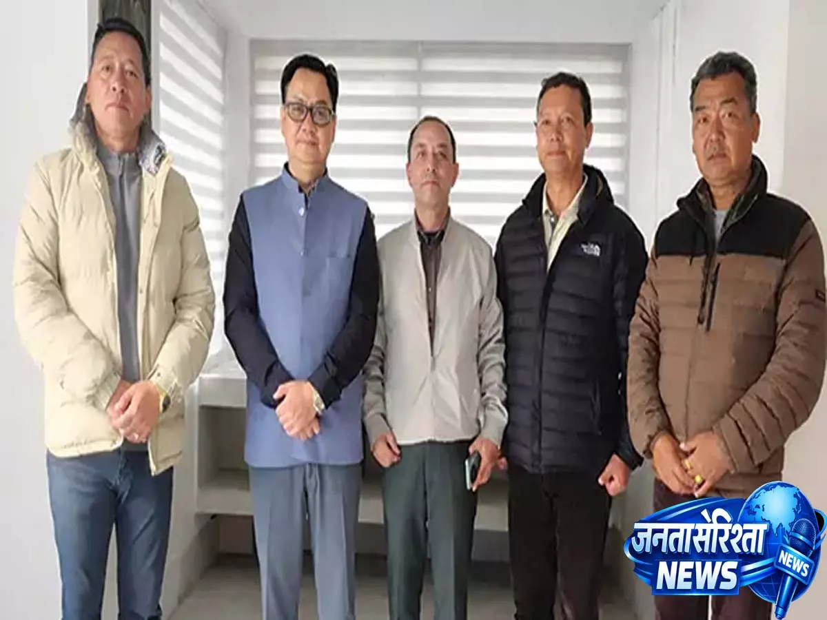 पर्यटन को बढ़ावा देने के लिए लोगों की सोच बदलने की ज़रूरत: Rijiju पर्यटन को बढ़ावा देने के लिए लोगों की सोच बदलने की ज़रूरत: Rijiju