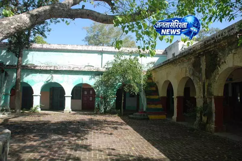 Gujjarwal school को बचाने के लिए गांव की जंग Gujjarwal school को बचाने के लिए गांव की जंग