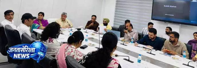 Jammu: परिवहन विभाग की प्रगति पर बैठक आयोजित Jammu: परिवहन विभाग की प्रगति पर बैठक आयोजित