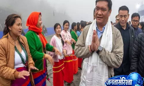 Arunachal: CM पेमा खांडू ने सियांग जिले में 196.44 करोड़ रुपये के प्रोजेक्ट्स का किया उद्घाटन