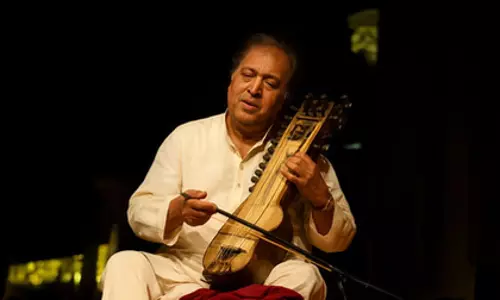 सारंगी के सुल्तान : विश्व में लहराया भारतीय संगीत का परचम सारंगी के सुल्तान : विश्व में लहराया भारतीय संगीत का परचम