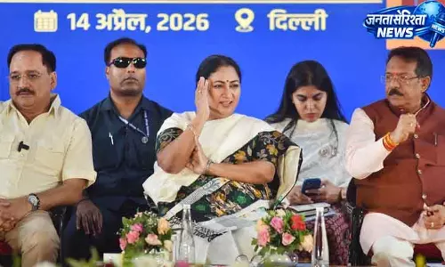 Delhi-देहरादून एक्सप्रेसवे ‘विकसित भारत’ की ओर बड़ा कदम: सीएम रेखा Delhi-देहरादून एक्सप्रेसवे ‘विकसित भारत’ की ओर बड़ा कदम: सीएम रेखा