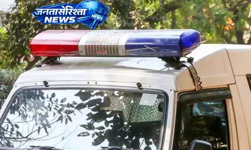 Noida: मज़दूरों के विरोध से 3,000 करोड़ रुपये का नुकसान Noida: मज़दूरों के विरोध से 3,000 करोड़ रुपये का नुकसान