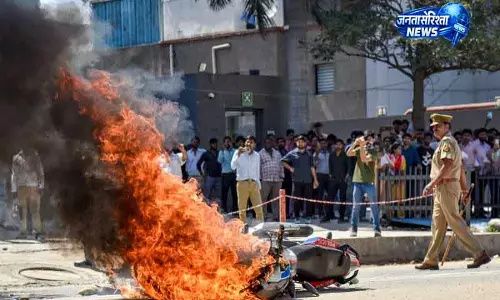 Noida विरोध के बीच योगी सरकार ने यूपी में मज़दूरी बढ़ाई Noida विरोध के बीच योगी सरकार ने यूपी में मज़दूरी बढ़ाई