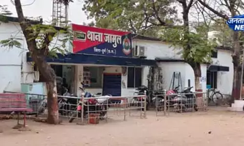 वकील समेत 4 घरों में चोरी, कैश और लाखों के जेवर पार