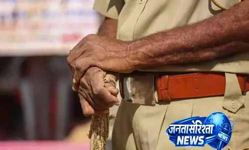 Odisha : कथित तौर पर खराब खाना खाने से स्टूडेंट की मौत के बाद मयूरभंज में तनाव Odisha : कथित तौर पर खराब खाना खाने से स्टूडेंट की मौत के बाद मयूरभंज में तनाव