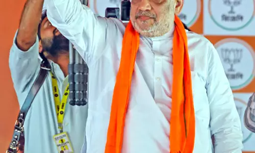बंगाल चुनाव: अमित शाह आज चार जनसभाओं को करेंगे संबोधित, ममता बनर्जी करेंगी दो रोड शो बंगाल चुनाव: अमित शाह आज चार जनसभाओं को करेंगे संबोधित, ममता बनर्जी करेंगी दो रोड शो