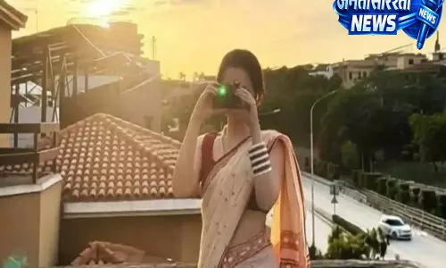 इंस्टाग्राम पर सबसे ज़्यादा फ़ॉलो किए जाने वाले पाकिस्तानी एक्टर, 20 मिलियन फैंस के साथ इंस्टाग्राम पर सबसे ज़्यादा फ़ॉलो किए जाने वाले पाकिस्तानी एक्टर, 20 मिलियन फैंस के साथ