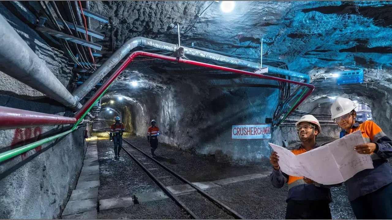 हिंदुस्तान जिंक के शेयर में 5% से ज़्यादा की बढ़त, मिनरल ब्लॉक की सबसे बड़ी बोली लगाने वाली कंपनी बनी हिंदुस्तान जिंक के शेयर में 5% से ज़्यादा की बढ़त, मिनरल ब्लॉक की सबसे बड़ी बोली लगाने वाली कंपनी बनी